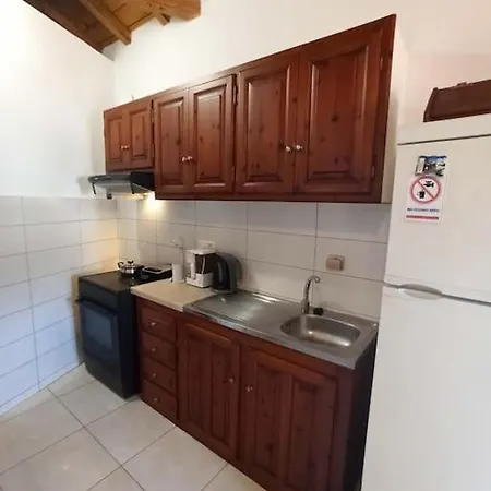 Comfortable And Cozy House Near And Center