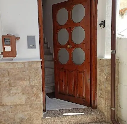 Comfortable And Cozy House Near And Center Apartment *