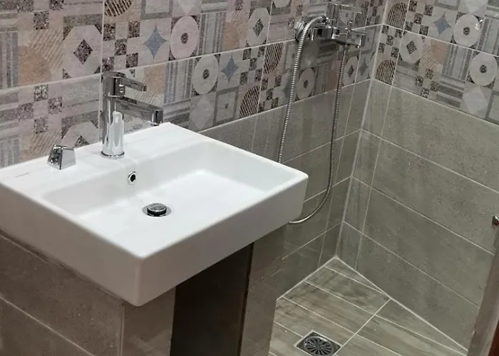 Comfortable And Cozy House Near And Center Apartment *