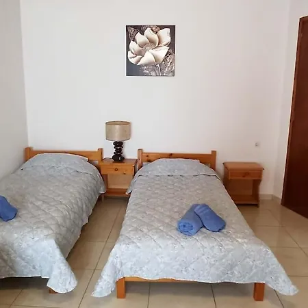 아파트 Comfortable And Cozy House Near And Center *