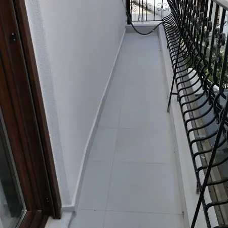 Comfortable And Cozy House Near And Center 아파트 스키아토스 타운