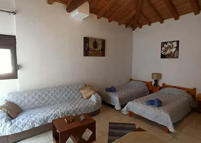 Comfortable And Cozy House Near And Center 아파트