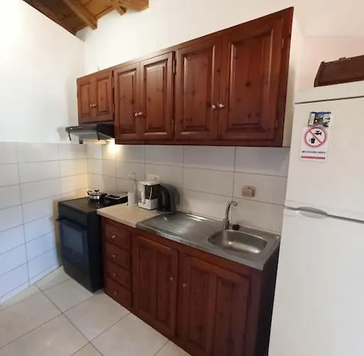 Comfortable And Cozy House Near And Center